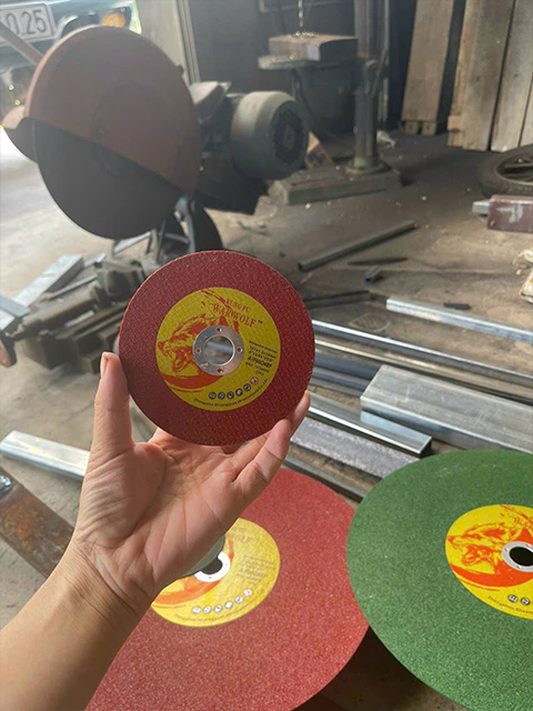 Vật tư kim khí